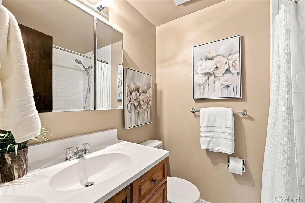 2515 E Geddes Place Littleton CO 80122