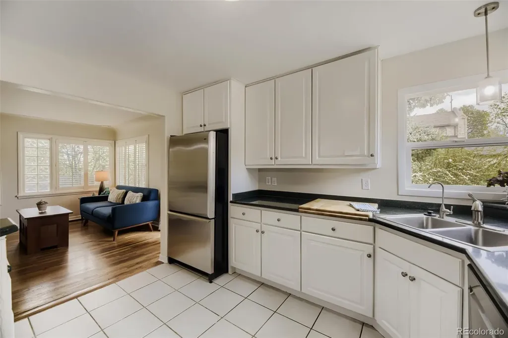 5611 S Hickory Street Littleton CO 80120