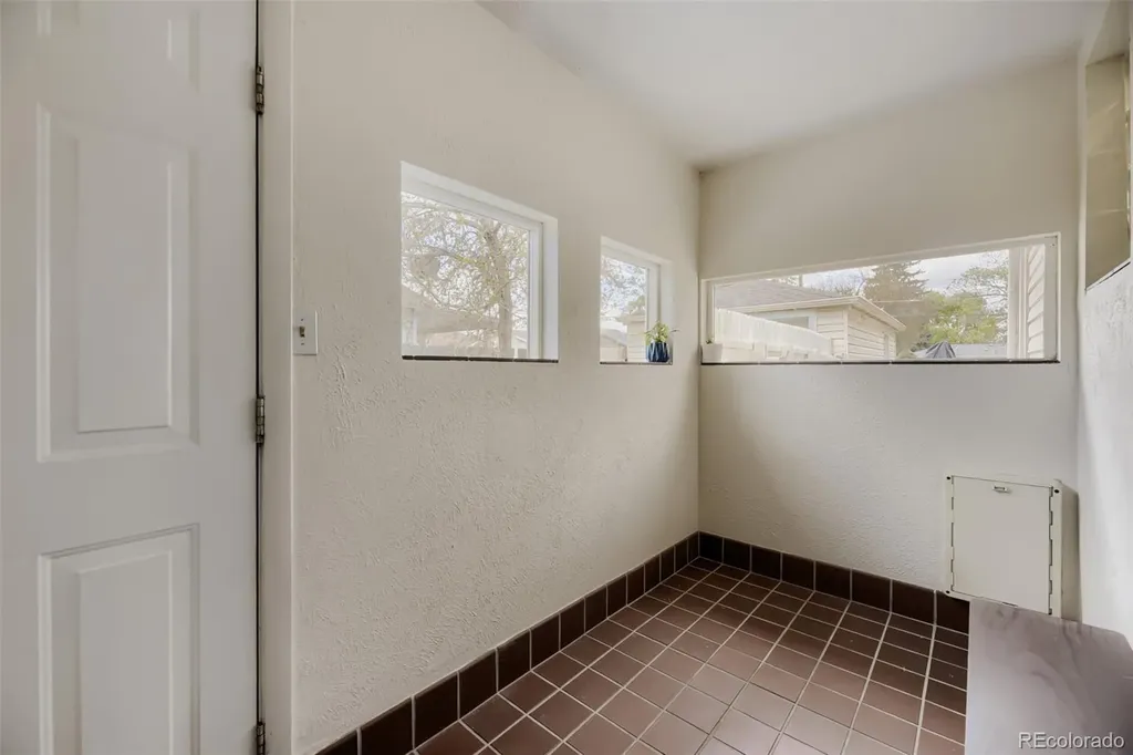 5611 S Hickory Street Littleton CO 80120