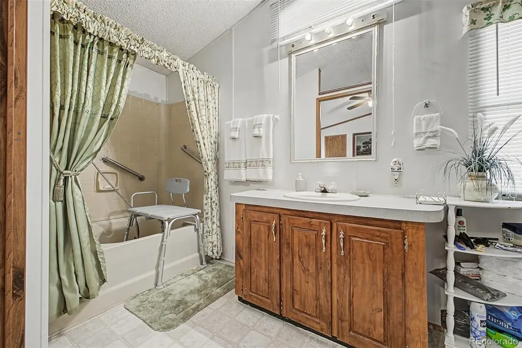 1801 W 92nd Avenue Denver CO 80260
