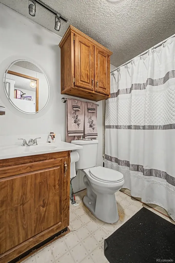 1801 W 92nd Avenue Denver CO 80260