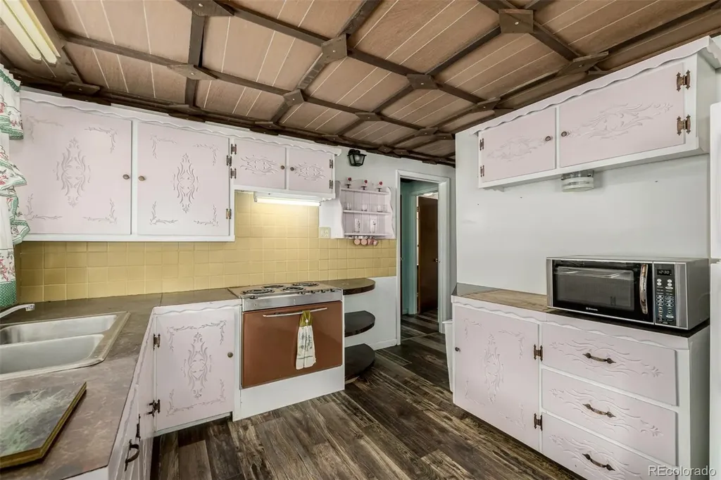 32246 Poudre Canyon Road Bellvue CO 80512