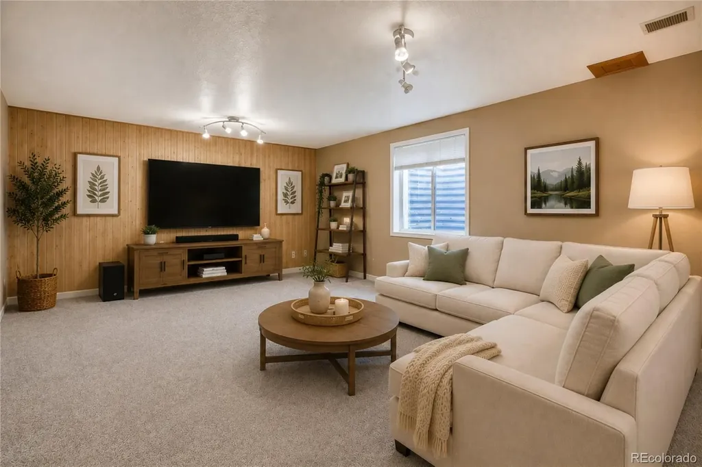 4338 W 1st Street Greeley CO 80634