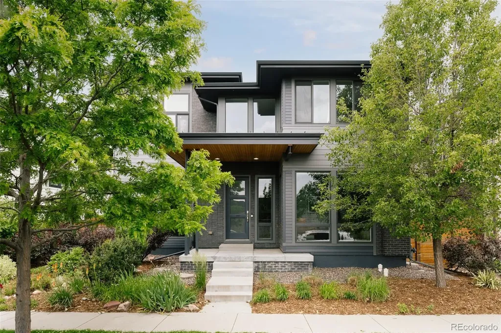 8910 Beekman Place Denver CO 80238
