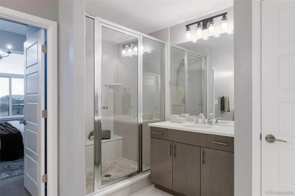 8910 Beekman Place Denver CO 80238