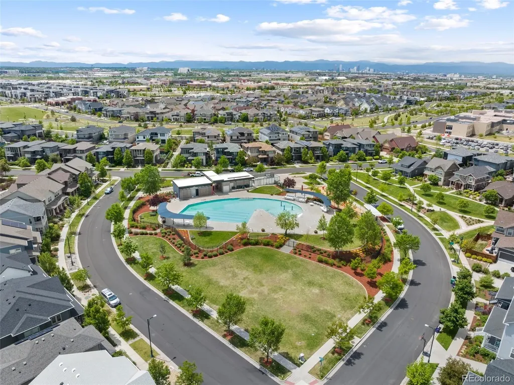 8910 Beekman Place Denver CO 80238