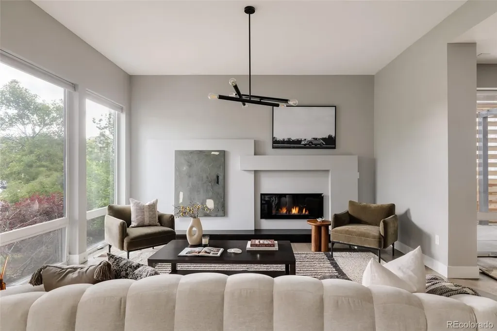 8910 Beekman Place Denver CO 80238