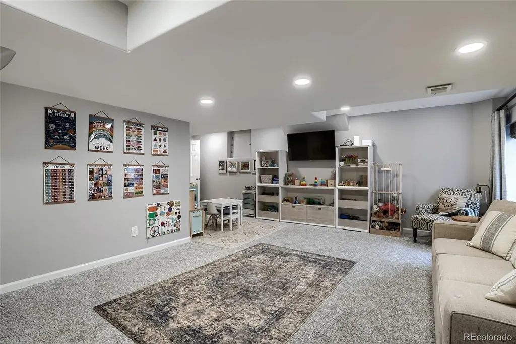 5941 Panther Hollow Lone Tree CO 80124