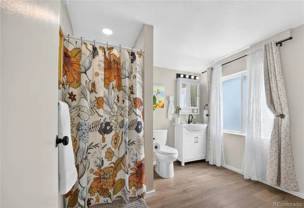 1057 E 5th Street Loveland CO 80537
