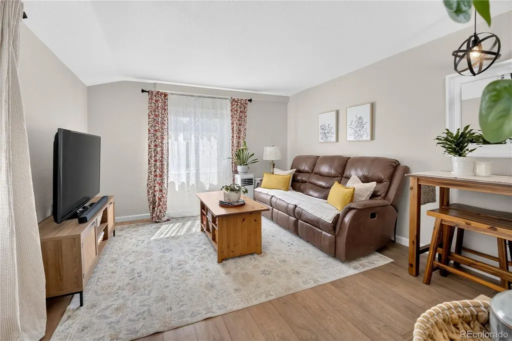 1057 E 5th Street Loveland CO 80537
