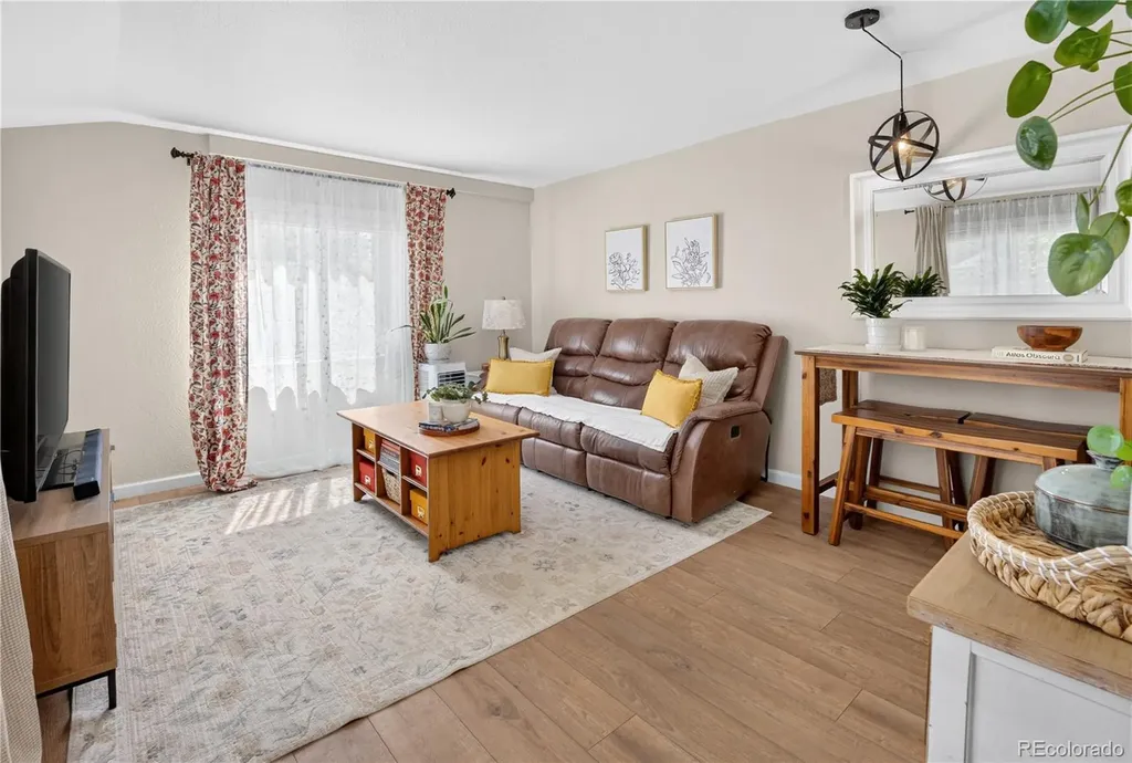 1057 E 5th Street Loveland CO 80537