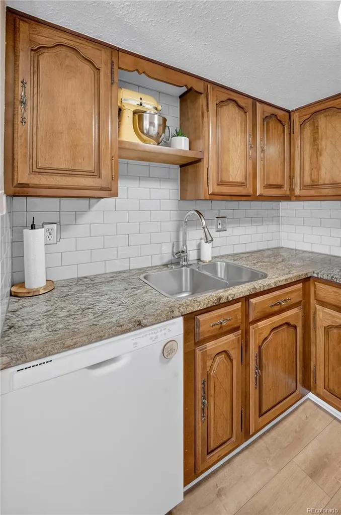 1057 E 5th Street Loveland CO 80537