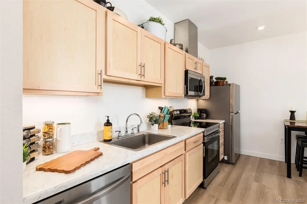 5702 Central Park Boulevard Denver CO 80238