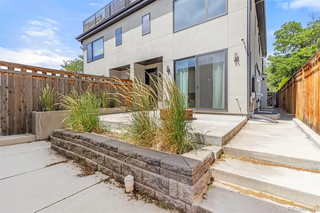 1318 Perry Street Denver CO 80204