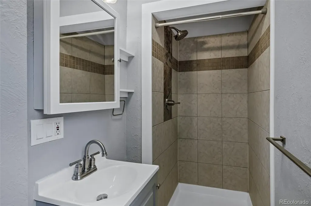 1803 Cheyenne Boulevard Colorado Springs CO 80906
