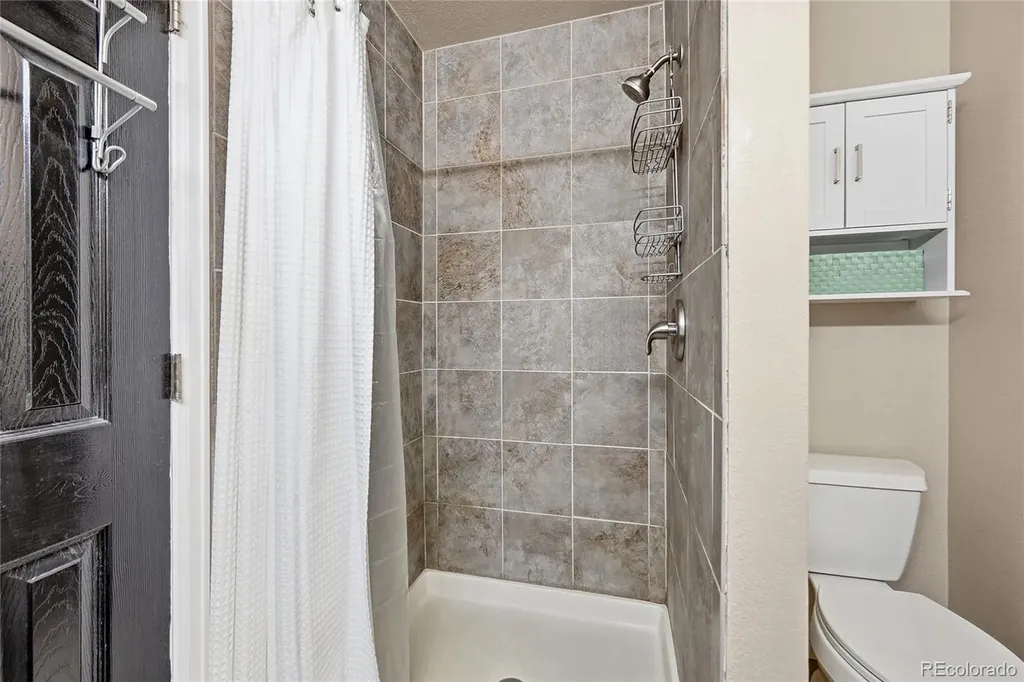 9688 Whitecliff Place Highlands Ranch CO 80129