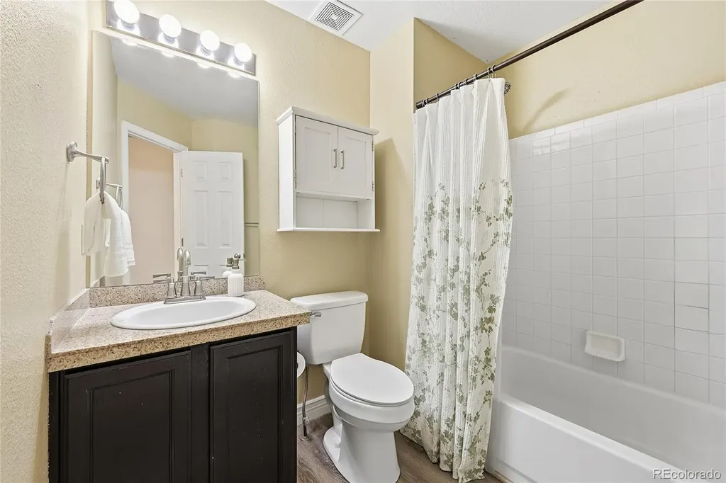 9688 Whitecliff Place Highlands Ranch CO 80129