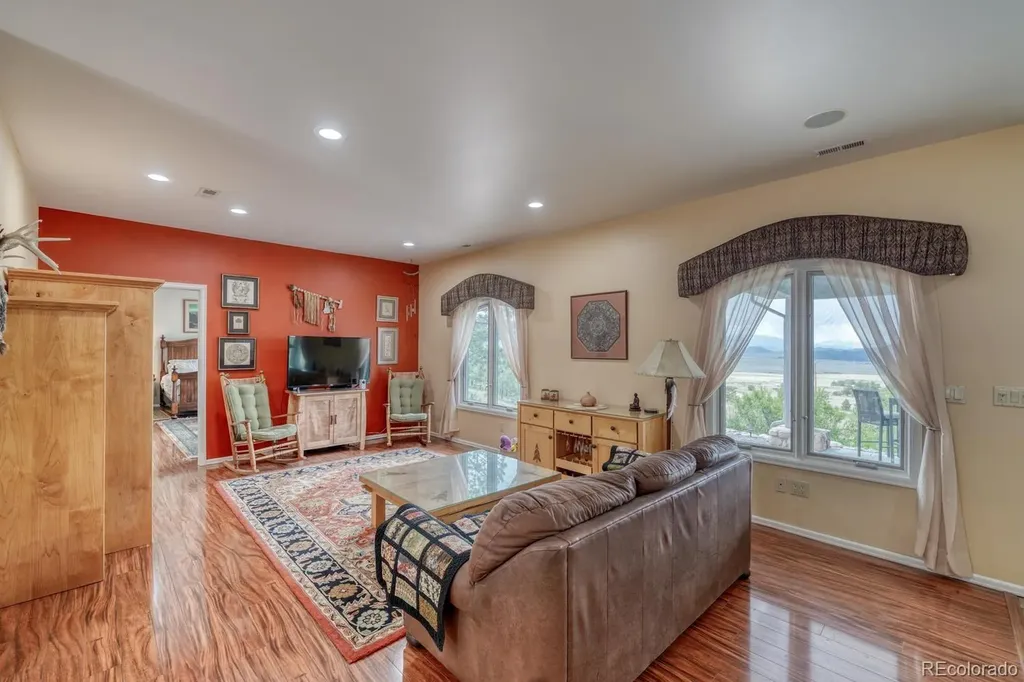 796 Knickerbocker Road Westcliffe CO 81252