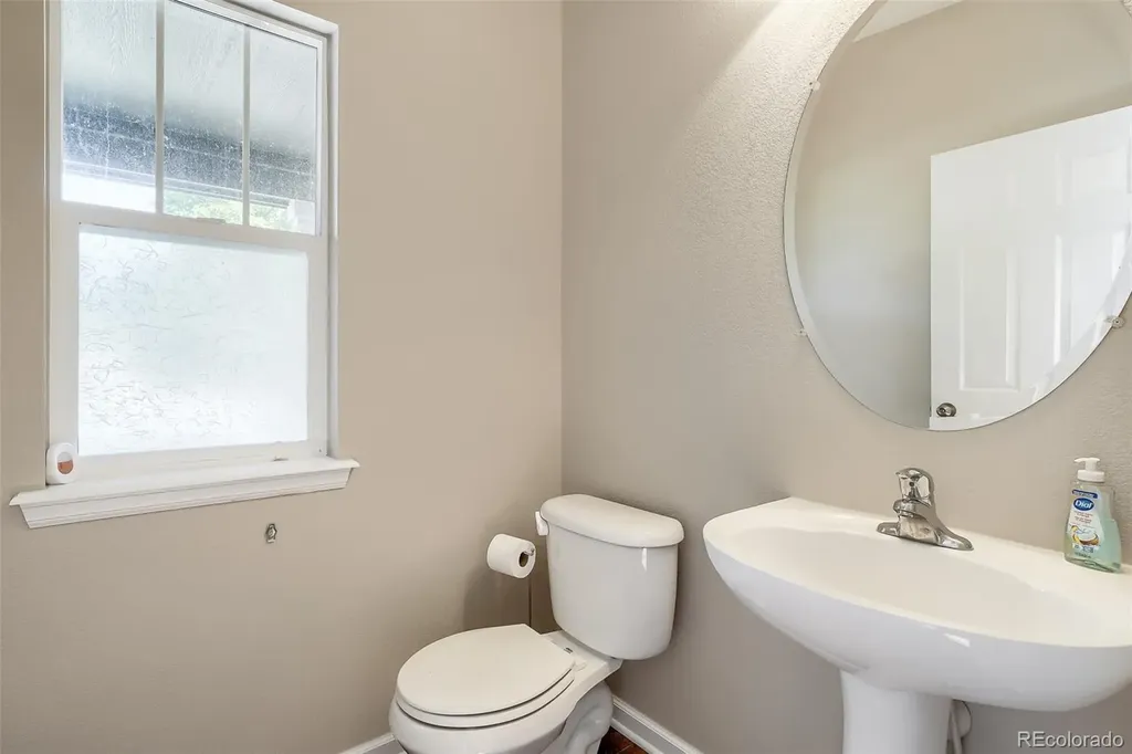 24872 E Irish Drive Aurora CO 80016