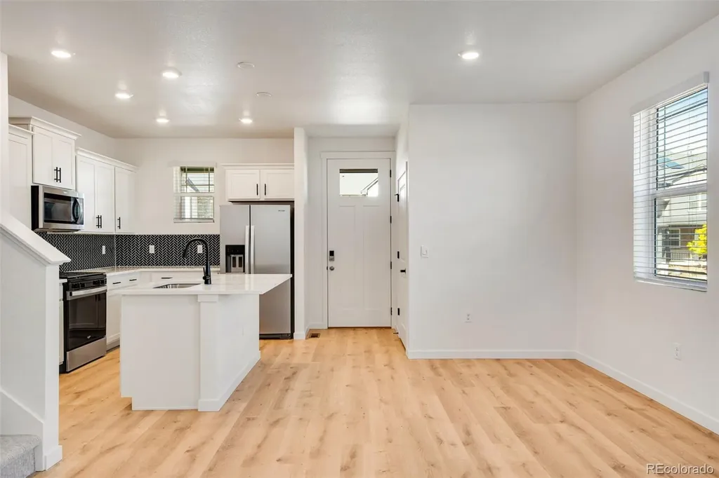 22265 E 6th Avenue Aurora CO 80018