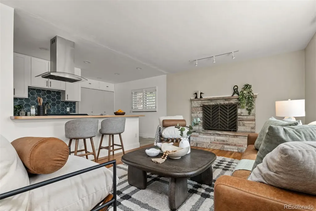 3201 S Glencoe Street Denver CO 80222