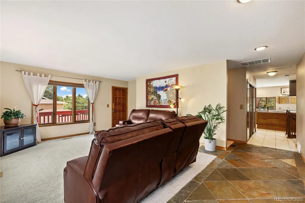 1400 Catamaran Lane Monument CO 80132