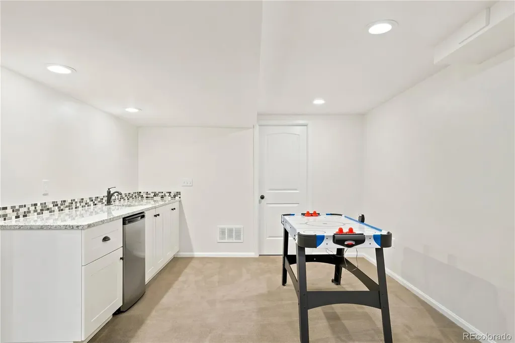 7219 W Fairview Drive Littleton CO 80128