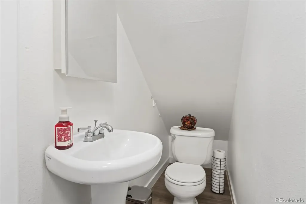 3225 S Garrison Street Lakewood CO 80227