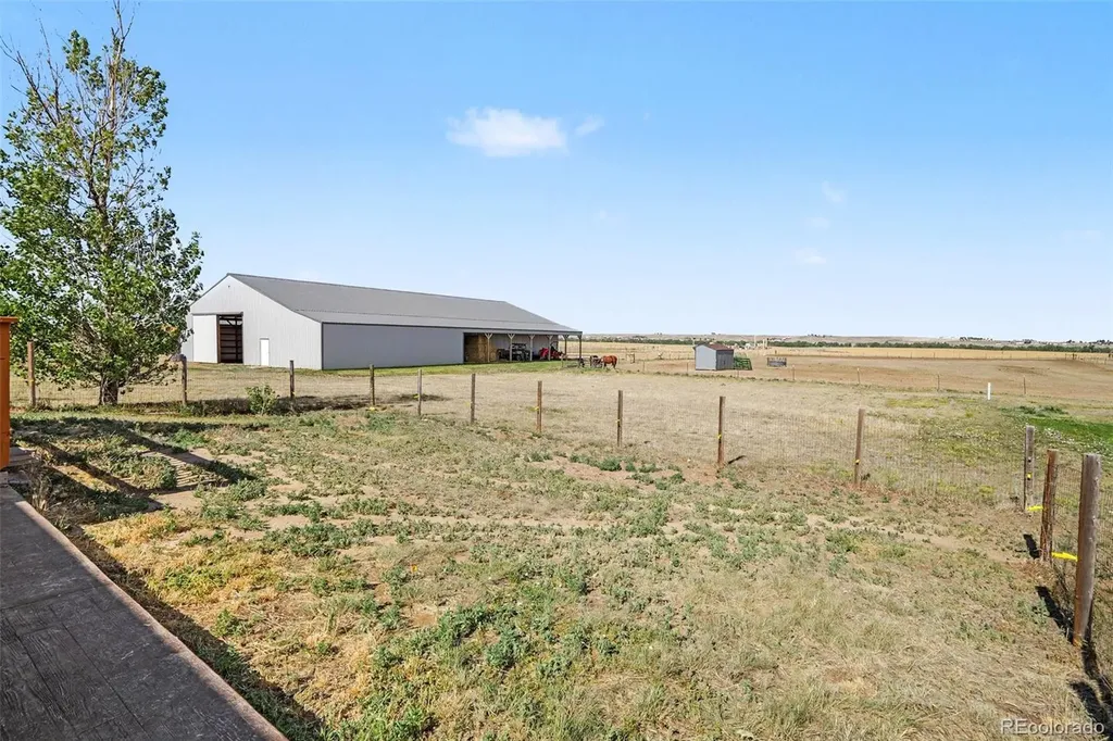 1277 S Indianfield Street Bennett CO 80102