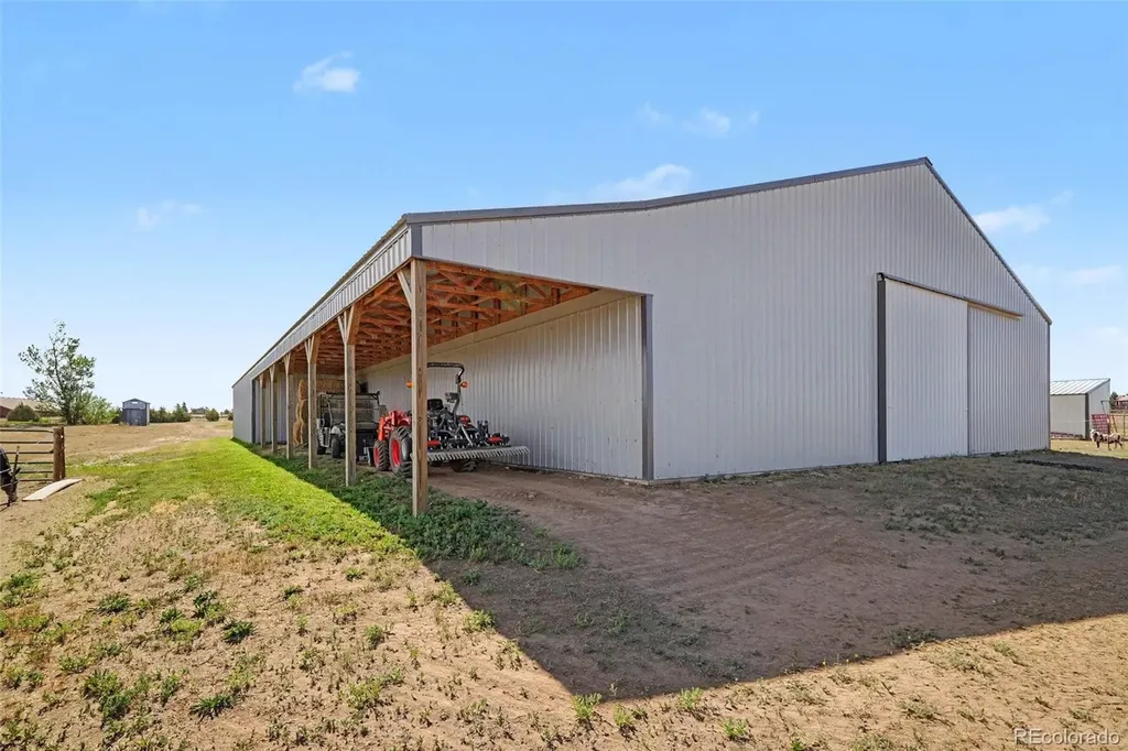 1277 S Indianfield Street Bennett CO 80102