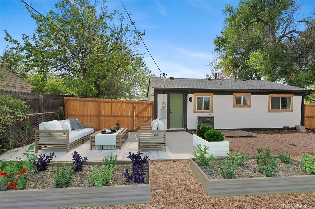 3980 S Hazel Court Englewood CO 80110