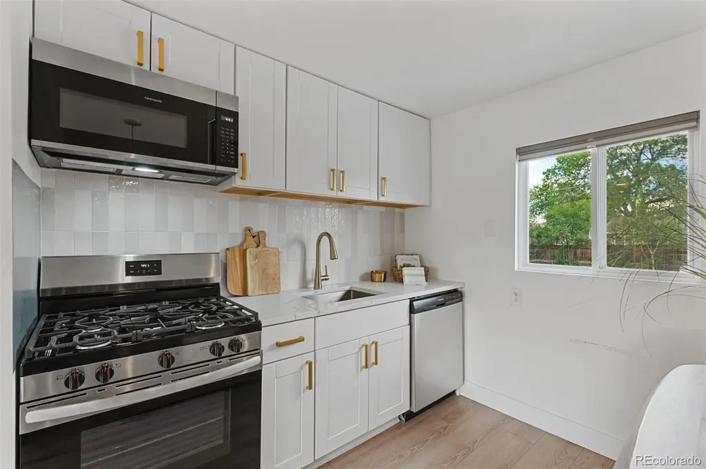 3980 S Hazel Court Englewood CO 80110