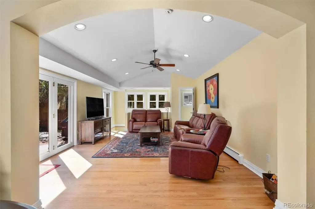 3236 S Saint Paul Street Denver CO 80210