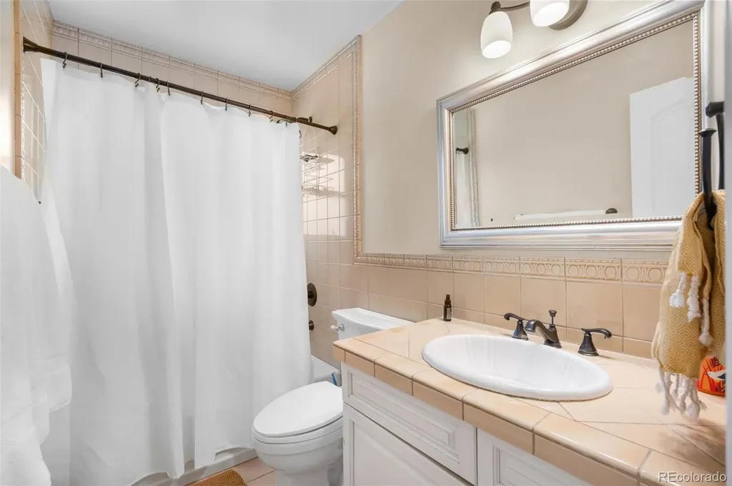3236 S Saint Paul Street Denver CO 80210