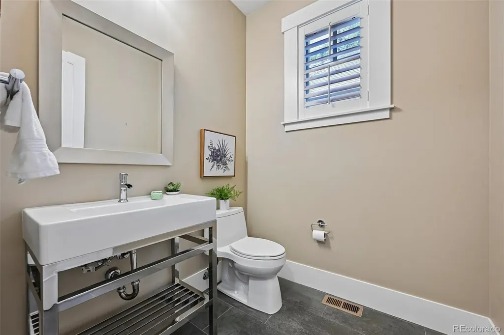 1084 S Williams Street Denver CO 80209