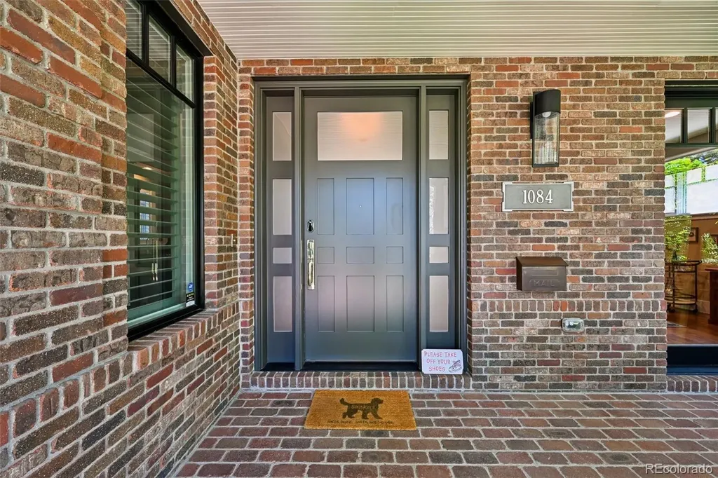 1084 S Williams Street Denver CO 80209