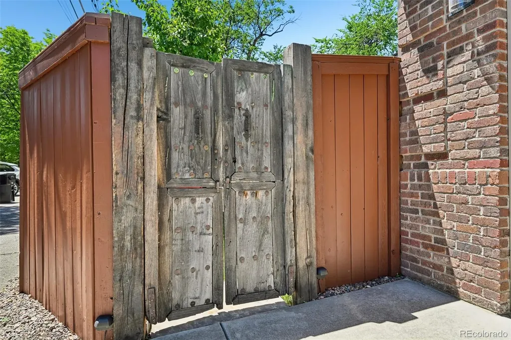 1084 S Williams Street Denver CO 80209