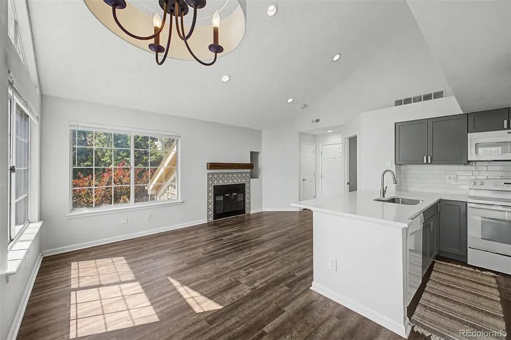 4883 White Rock Circle Boulder CO 80301
