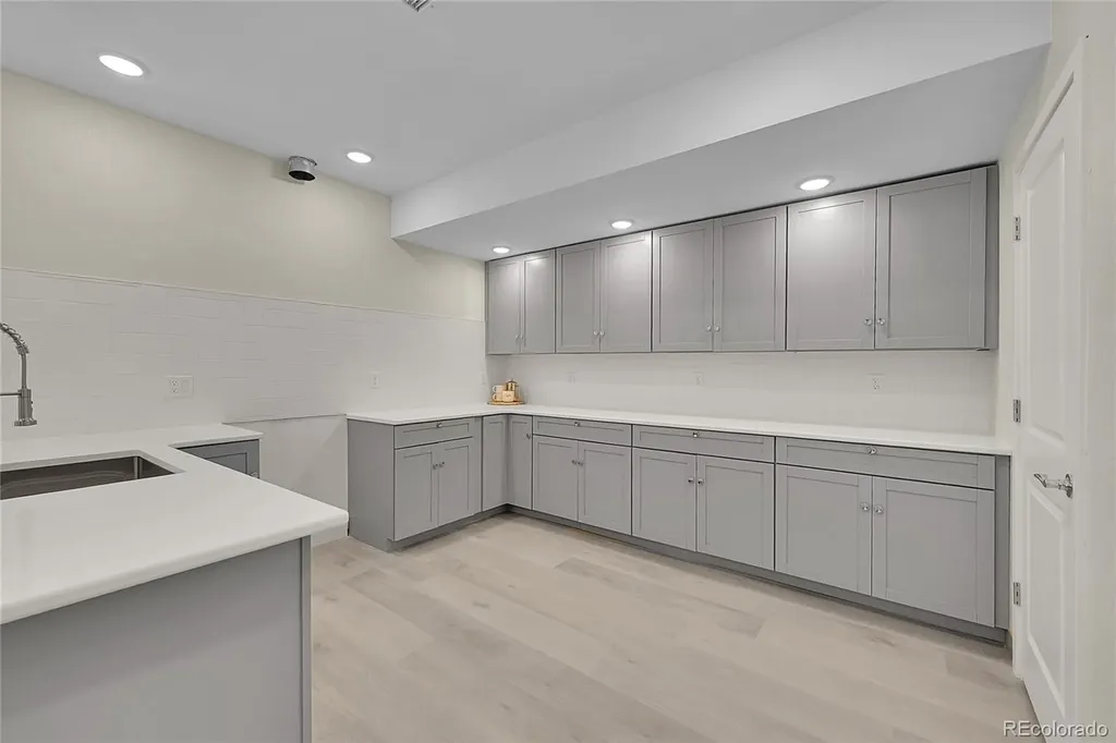 23642 E 40th Avenue Aurora CO 80019