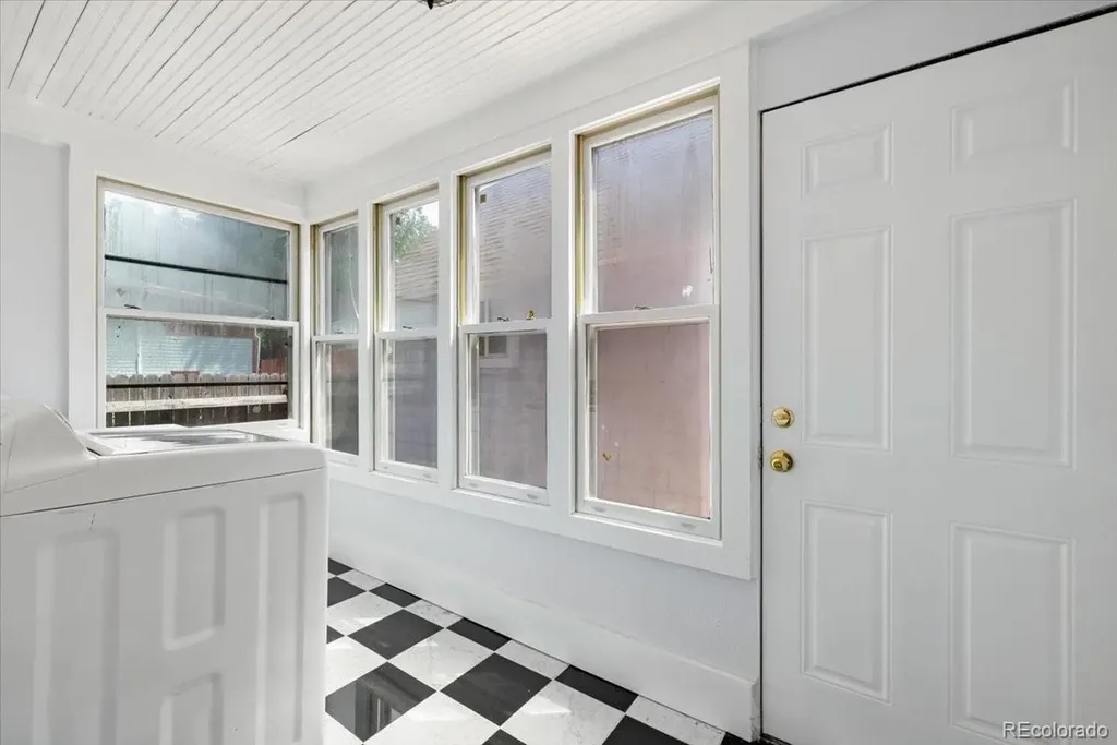 125 Ruxton Avenue Manitou Springs CO 80829