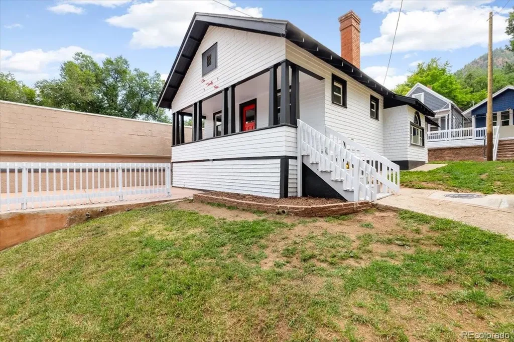 125 Ruxton Avenue Manitou Springs CO 80829