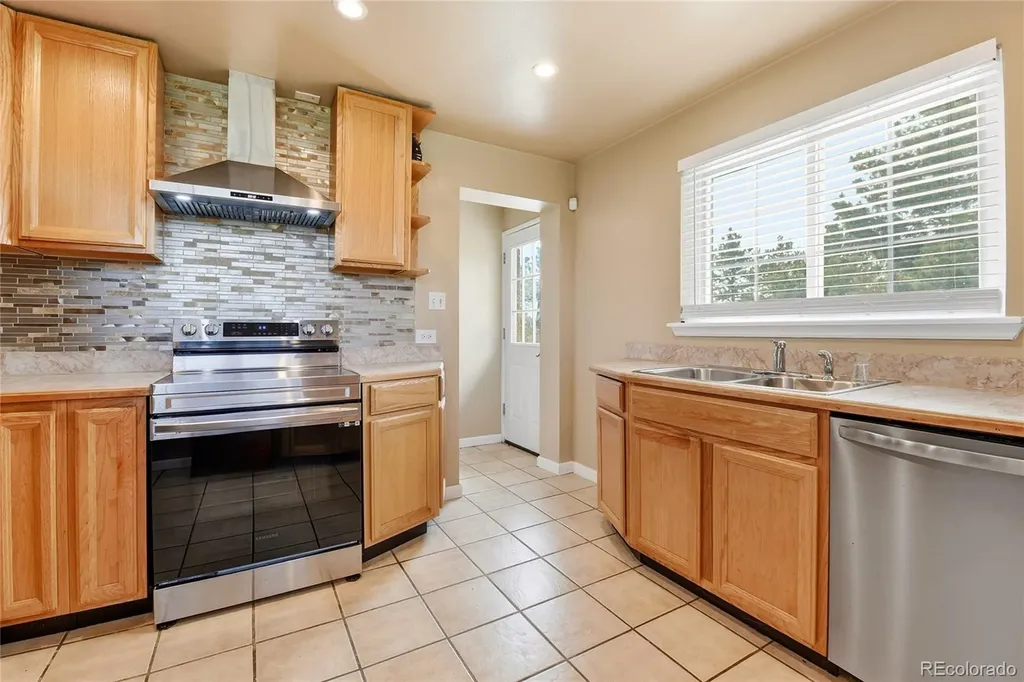 16600 E Arapahoe Road Aurora CO 80016