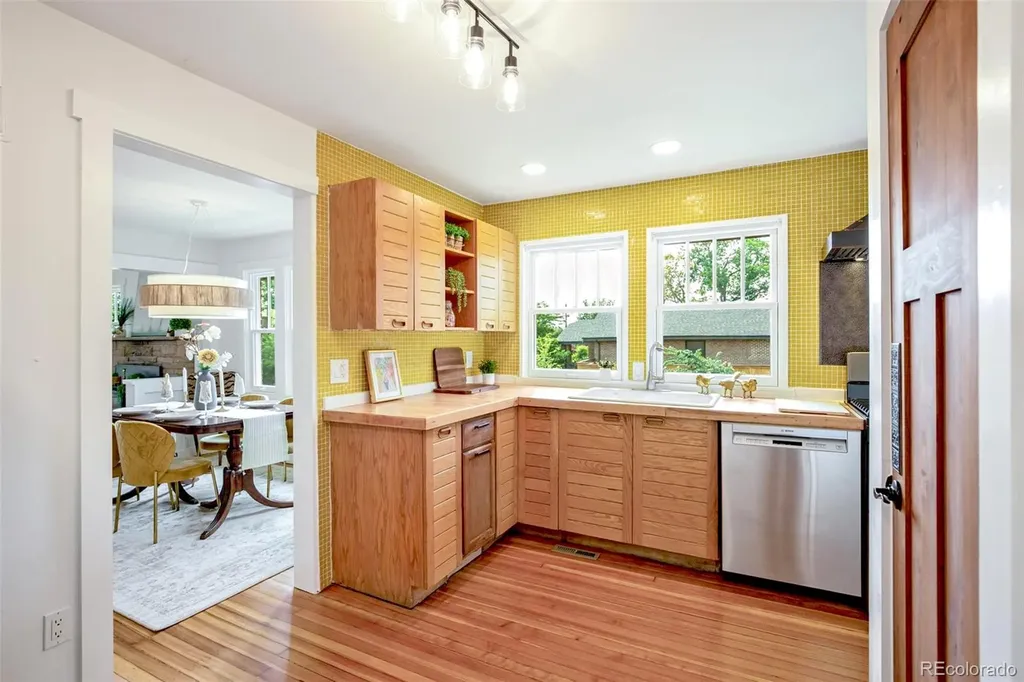 4745 W Hayward Place Denver CO 80212
