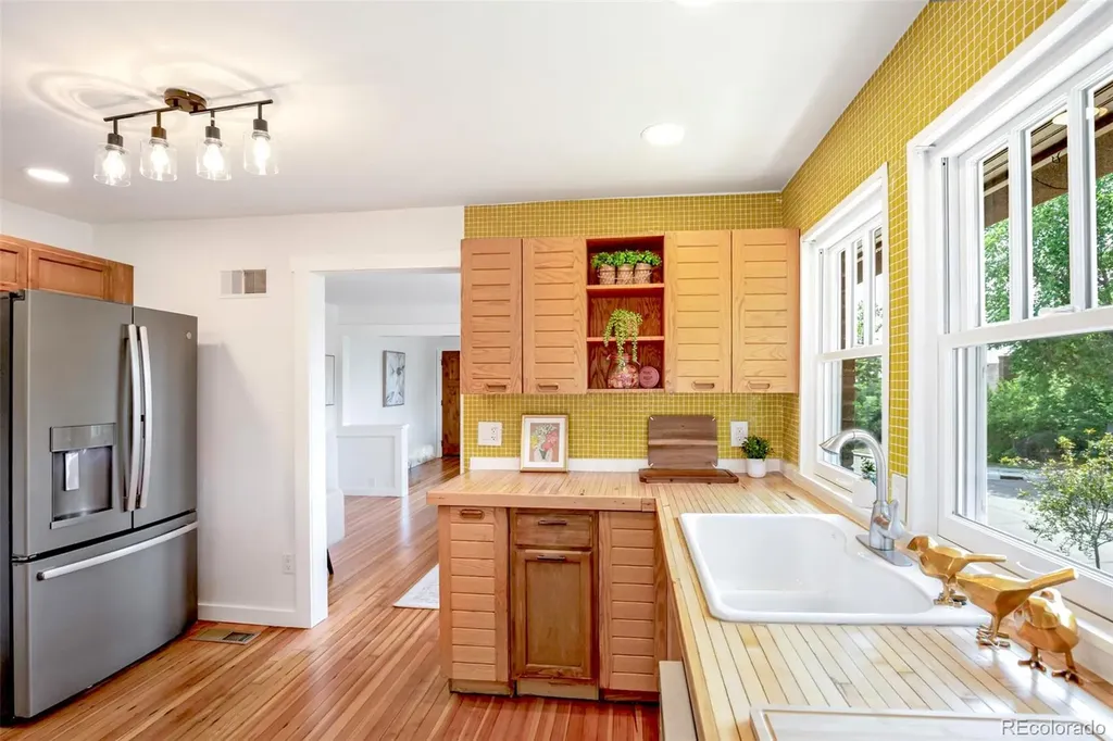 4745 W Hayward Place Denver CO 80212