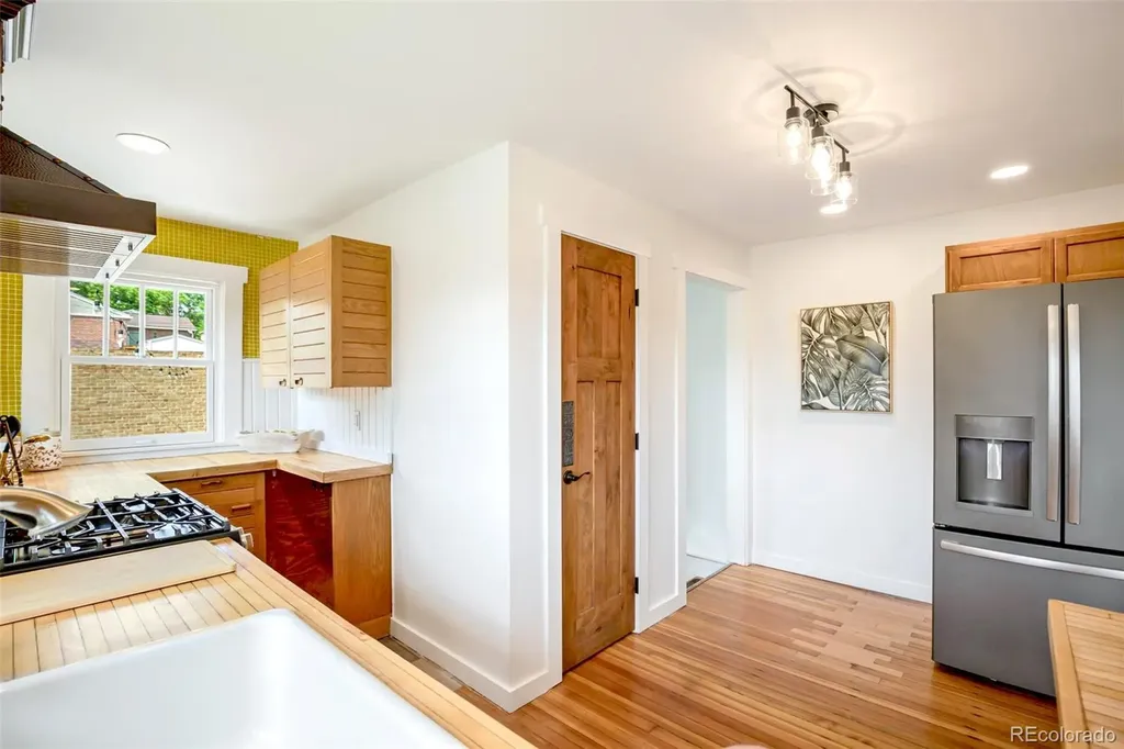 4745 W Hayward Place Denver CO 80212