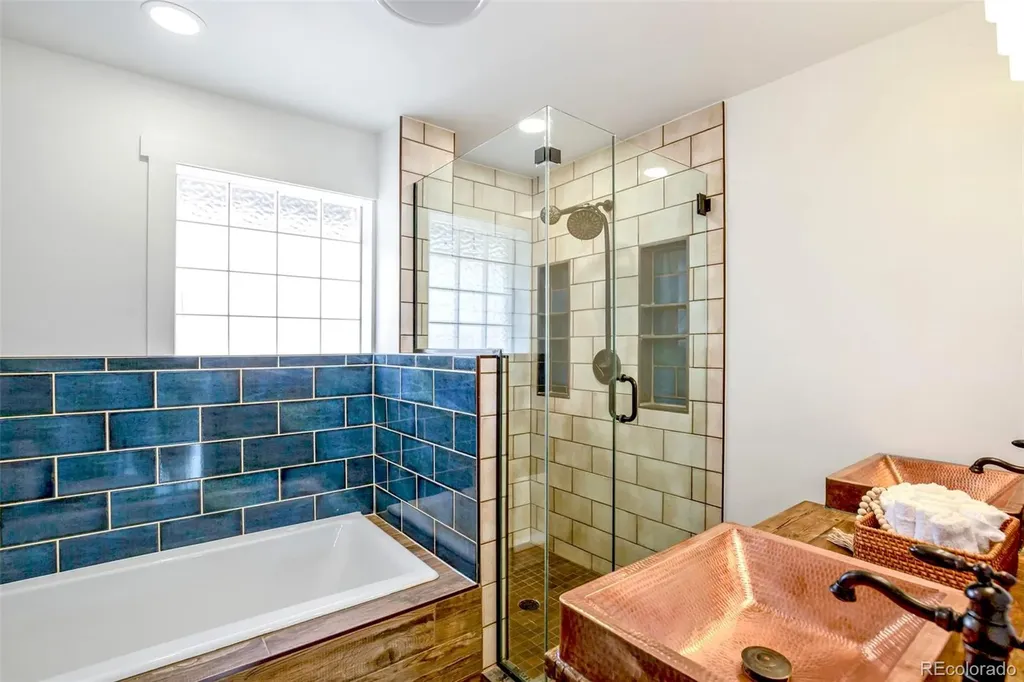 4745 W Hayward Place Denver CO 80212
