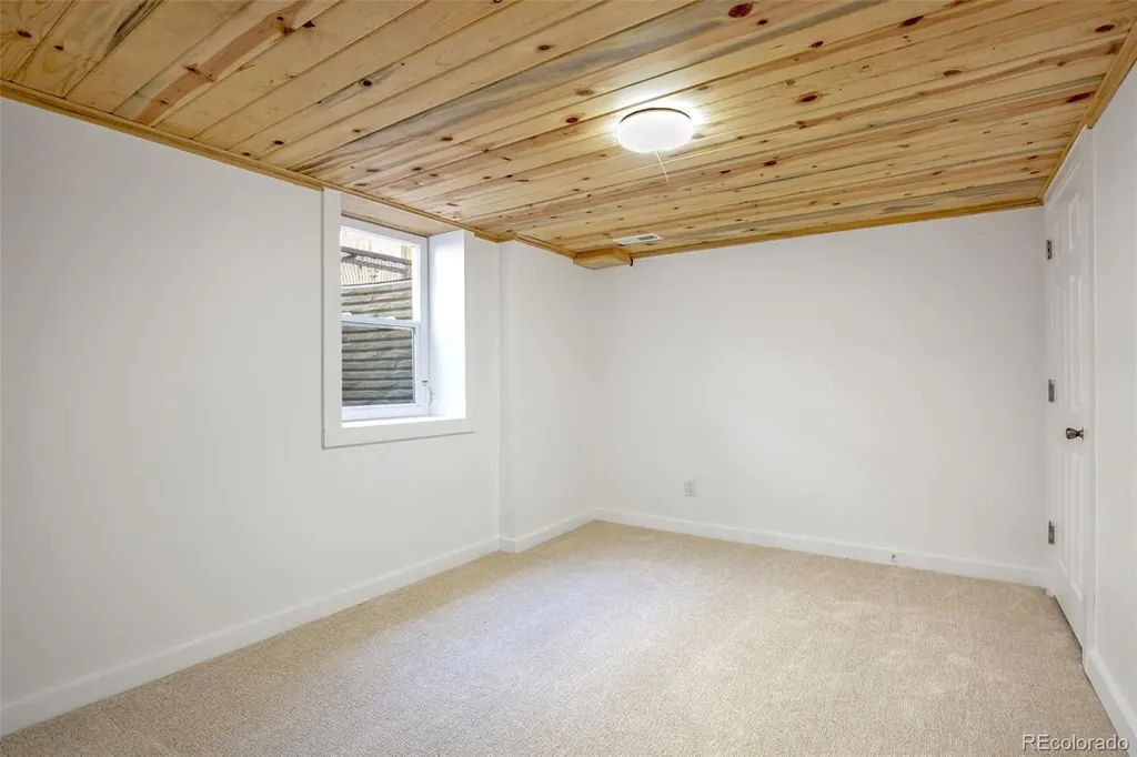 4745 W Hayward Place Denver CO 80212
