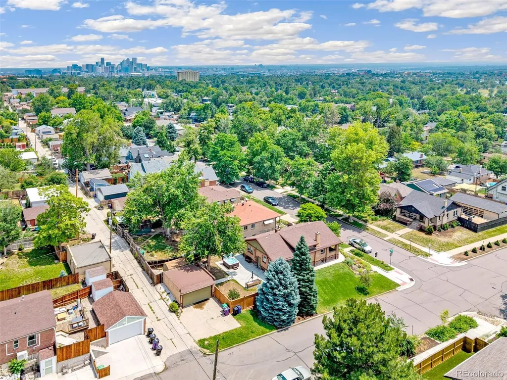 4745 W Hayward Place Denver CO 80212
