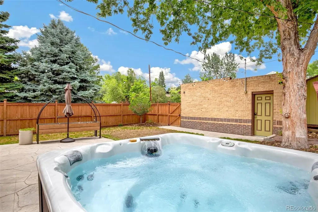 4745 W Hayward Place Denver CO 80212