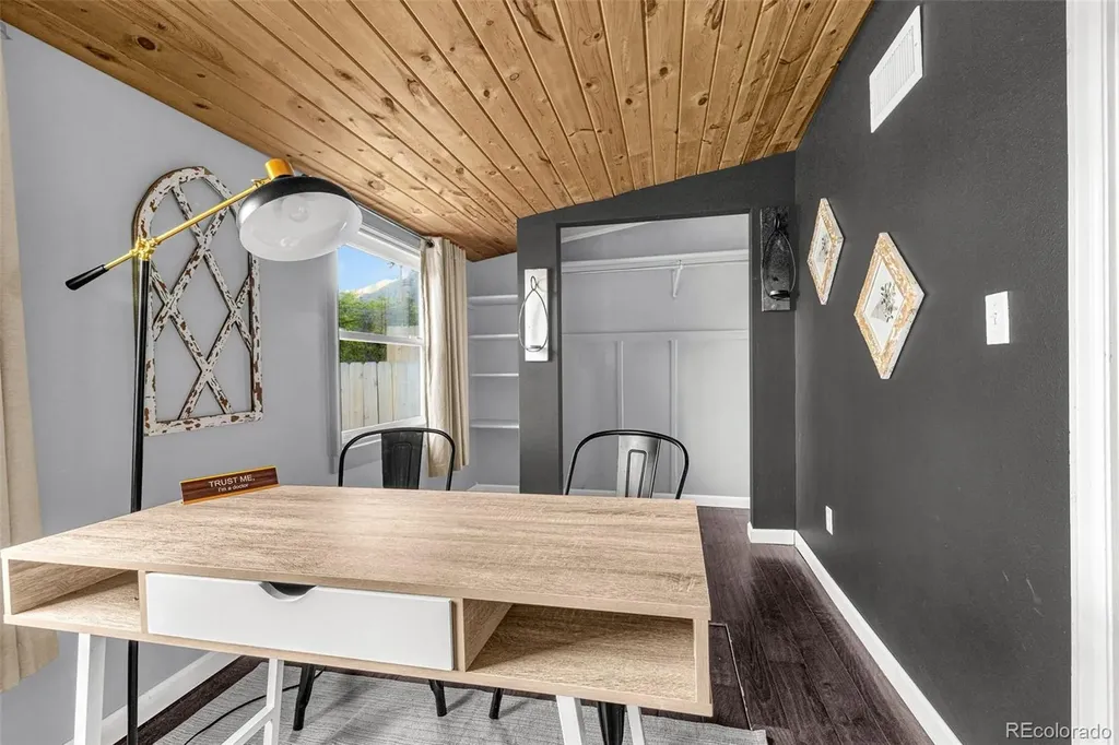 1608 Highland Way Colorado Springs CO 80906